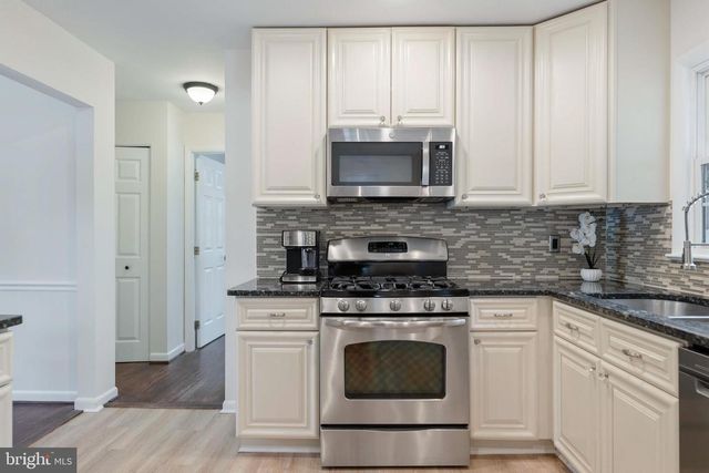 7810 HAYFIELD RD, Alexandria, VA 22315