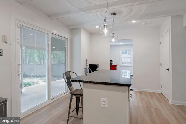 7810 HAYFIELD RD, Alexandria, VA 22315