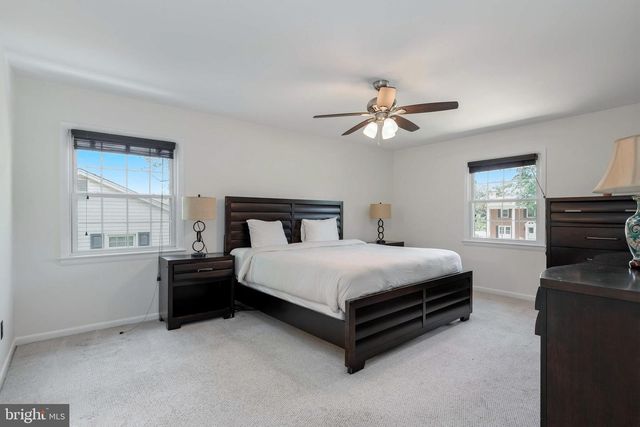 7810 HAYFIELD RD, Alexandria, VA 22315