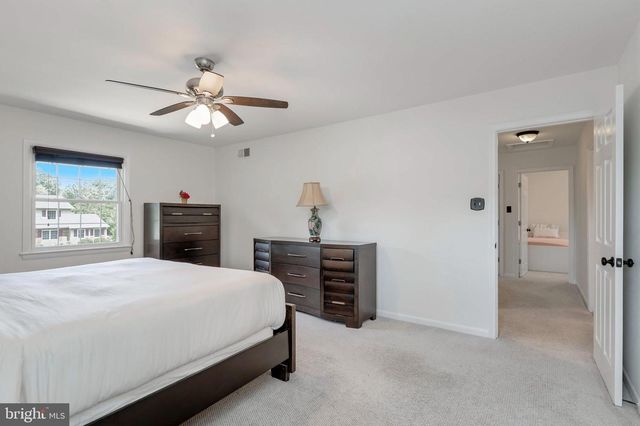 7810 HAYFIELD RD, Alexandria, VA 22315