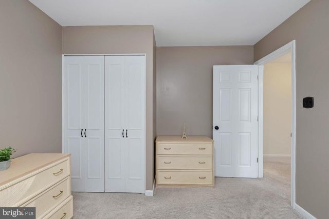 7810 HAYFIELD RD, Alexandria, VA 22315