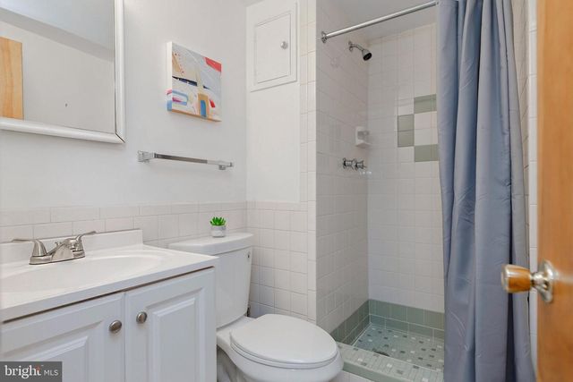 7810 HAYFIELD RD, Alexandria, VA 22315