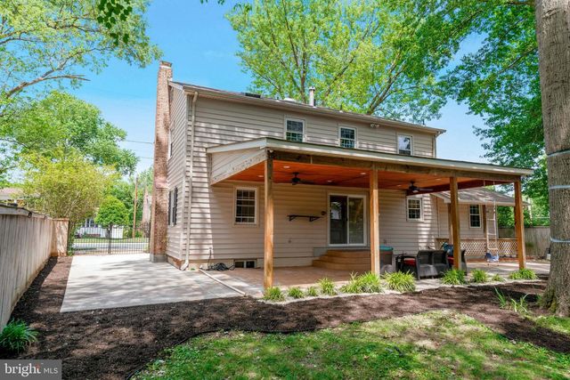 7810 HAYFIELD RD, Alexandria, VA 22315