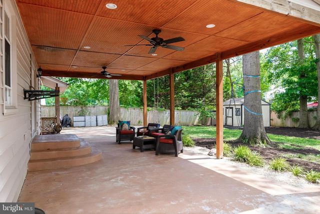 7810 HAYFIELD RD, Alexandria, VA 22315