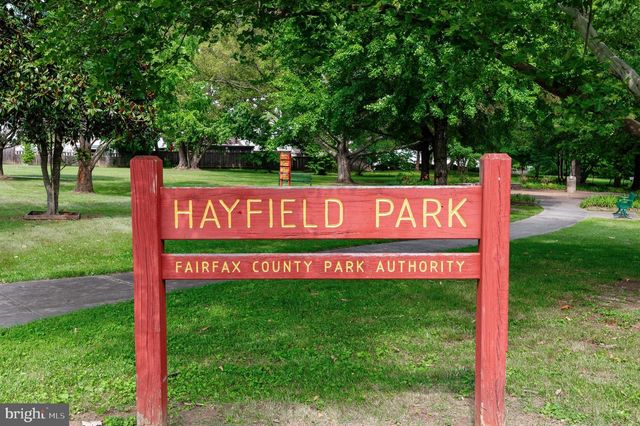 7810 HAYFIELD RD, Alexandria, VA 22315