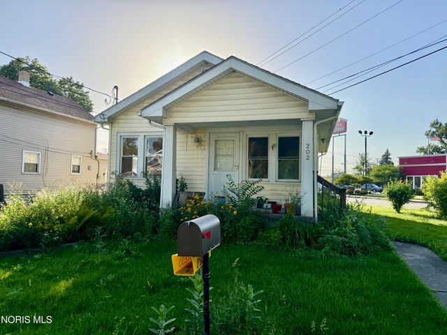202 Short Street, Northwood, OH 43619