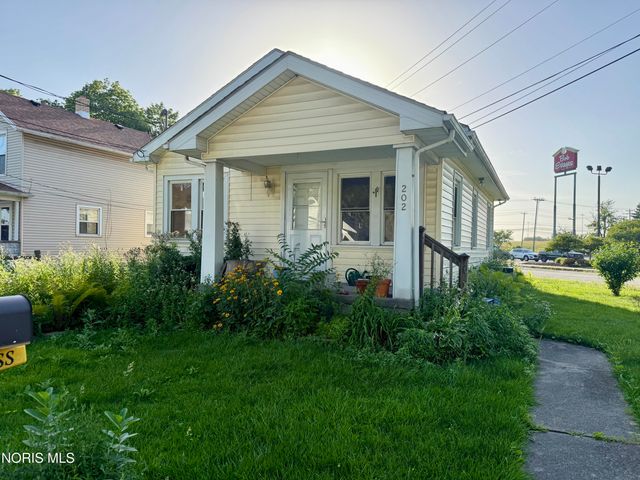 202 Short Street, Northwood, OH 43619