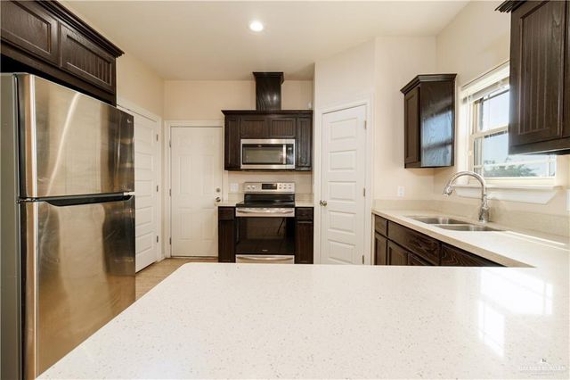 2710 E Garfield Avenue 2, Alton, TX 78573