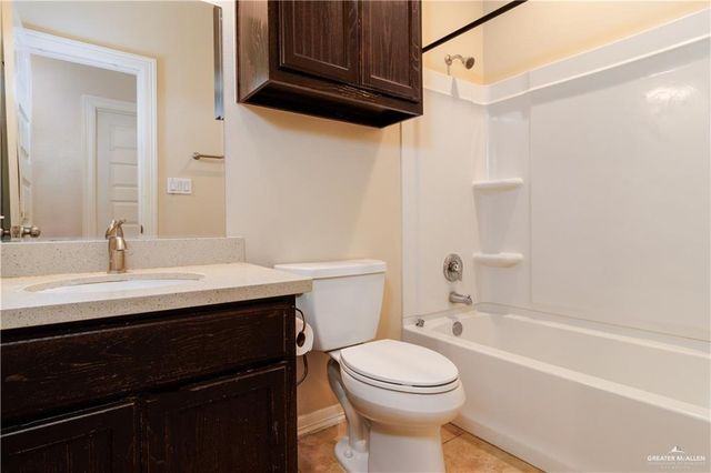 2710 E Garfield Avenue 2, Alton, TX 78573