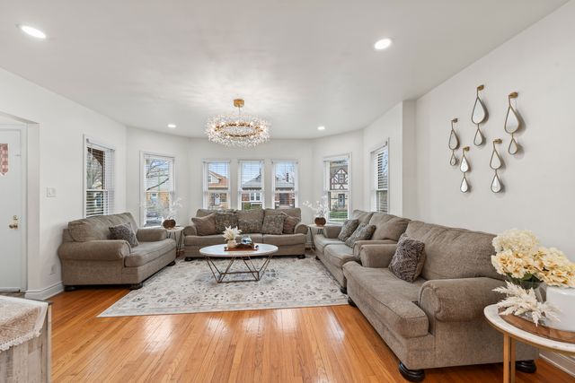 6145 W FLETCHER Street, Chicago, IL 60634