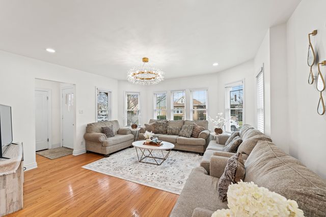 6145 W FLETCHER Street, Chicago, IL 60634