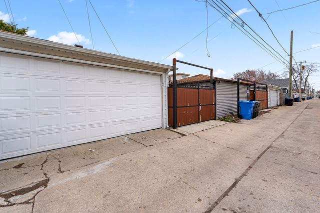 6145 W FLETCHER Street, Chicago, IL 60634