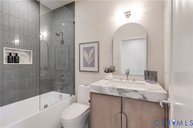 2004 Gordon Ave, Richmond, VA 23224