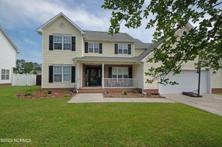 930 N Commons Drive, Jacksonville, NC 28546