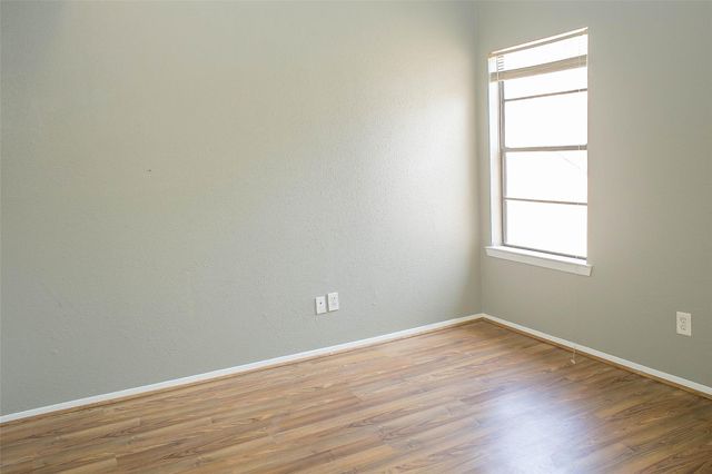 12900 Walden Road 220B, Montgomery, TX 77356