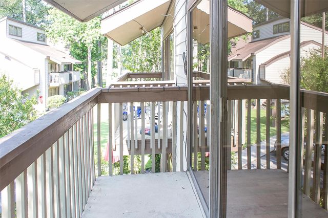 12900 Walden Road 220B, Montgomery, TX 77356