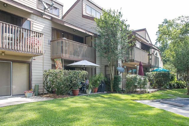 12900 Walden Road 220B, Montgomery, TX 77356