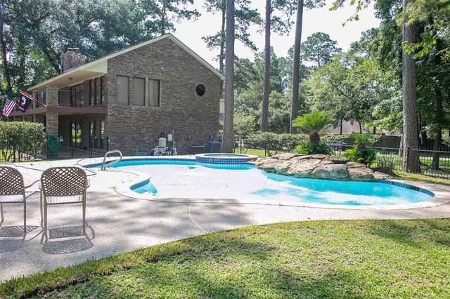 12900 Walden Road 220B, Montgomery, TX 77356