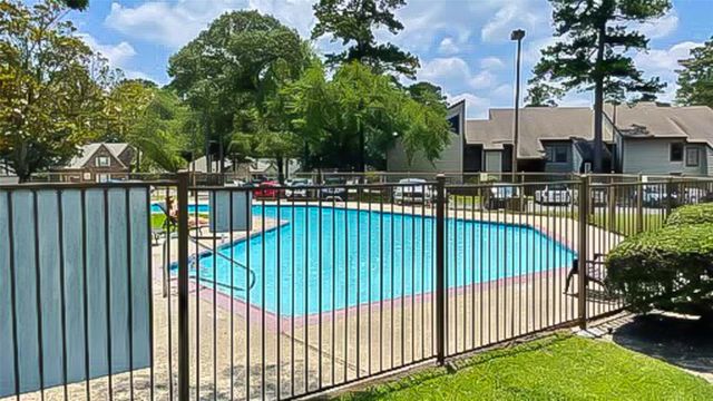12900 Walden Road 220B, Montgomery, TX 77356