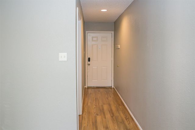 12900 Walden Road 220B, Montgomery, TX 77356