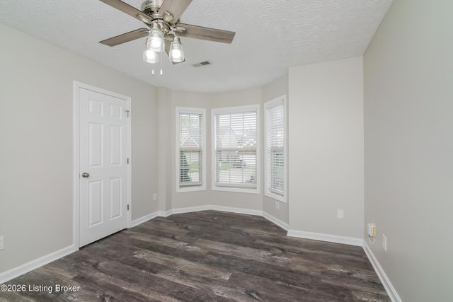 8814 Eli Dr, Louisville, KY 40291