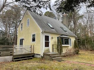 23 Captain Baker Road, Marstons Mills, MA 02648
