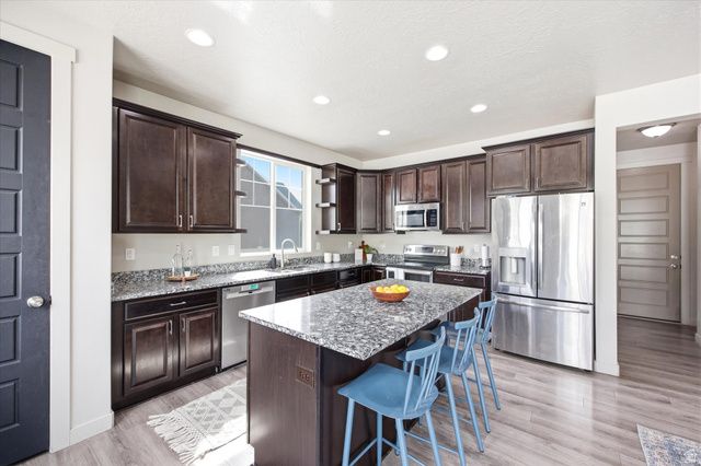 1332 W 1500 N, Lehi, UT 84043