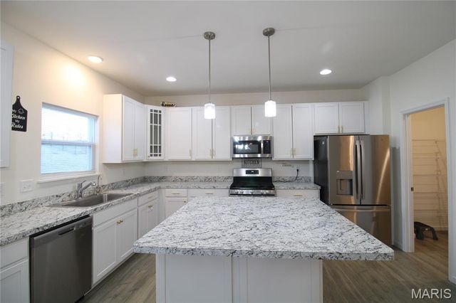 130 Prairie Wind Drive, Wentzville, MO 63385