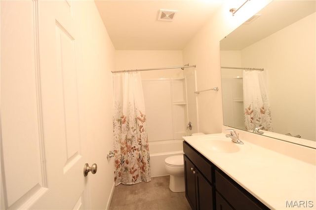 130 Prairie Wind Drive, Wentzville, MO 63385