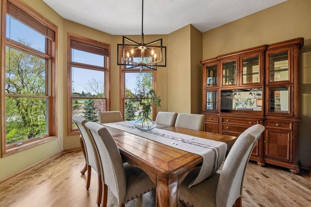 1997 Topaz Drive, Chanhassen, MN 55317