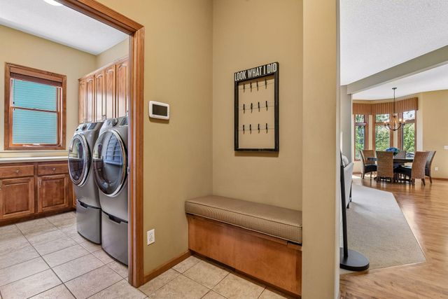 1997 Topaz Drive, Chanhassen, MN 55317