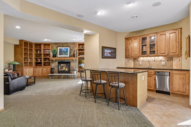 1997 Topaz Drive, Chanhassen, MN 55317