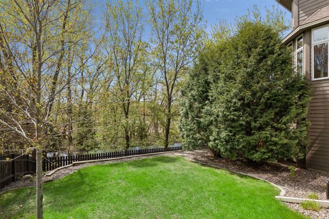 1997 Topaz Drive, Chanhassen, MN 55317