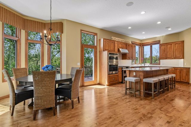 1997 Topaz Drive, Chanhassen, MN 55317