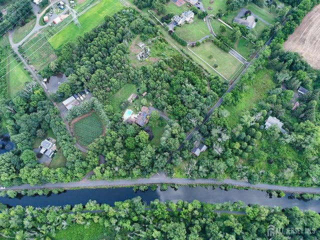 146 Grouser Road, Franklin Twsp, NJ 08873