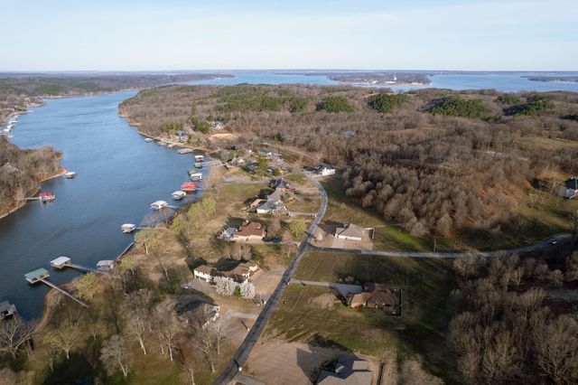 E 333 Road, Grove, OK 74344