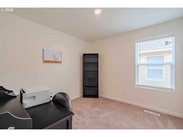 1222 W 16TH Ave, La Center, WA 98629