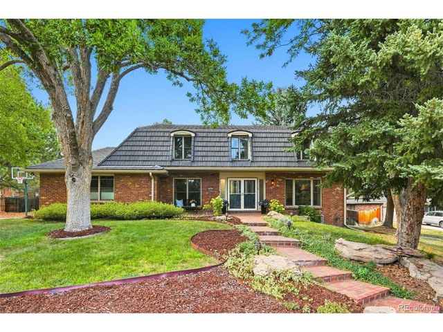 7291 W Morraine Dr, Littleton, CO 80128