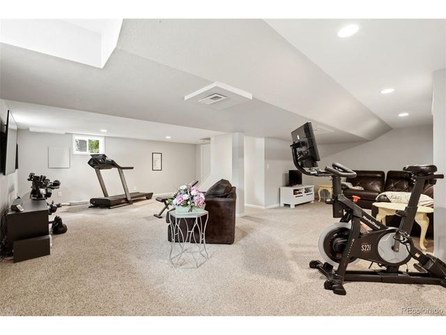 7291 W Morraine Dr, Littleton, CO 80128