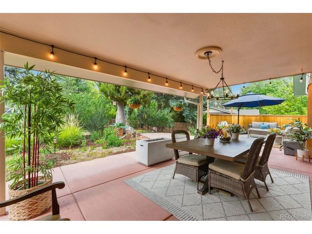 7291 W Morraine Dr, Littleton, CO 80128