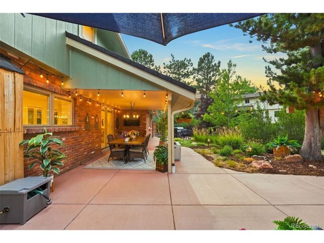 7291 W Morraine Dr, Littleton, CO 80128