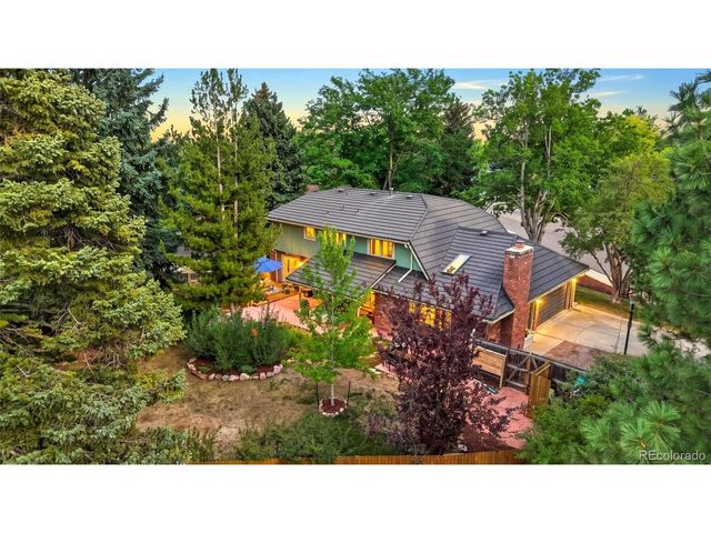 7291 W Morraine Dr, Littleton, CO 80128