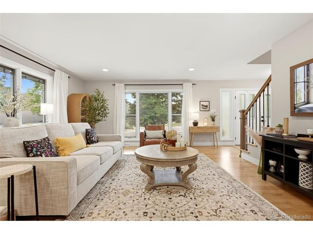 7291 W Morraine Dr, Littleton, CO 80128