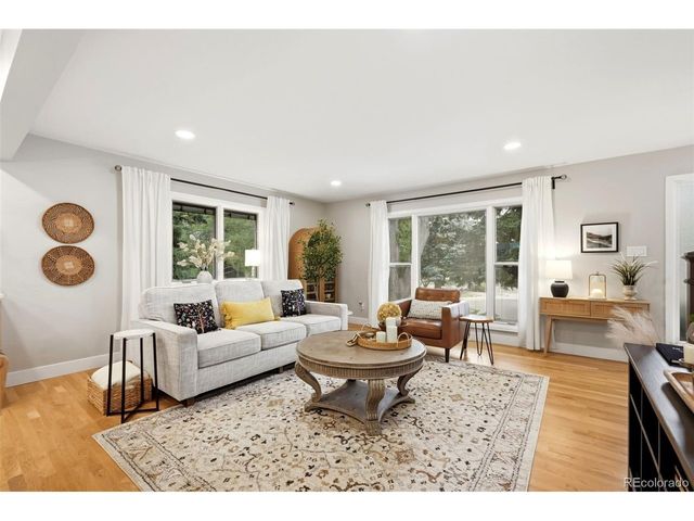 7291 W Morraine Dr, Littleton, CO 80128