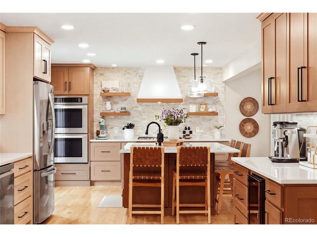 7291 W Morraine Dr, Littleton, CO 80128