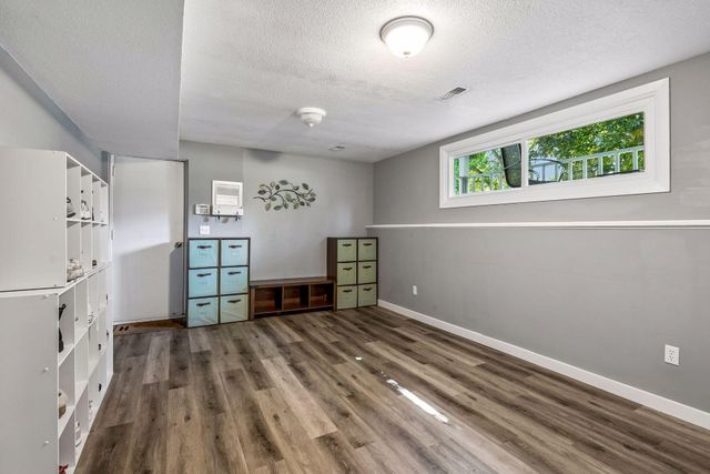 9400 Toledo Avenue S, Bloomington, MN 55437