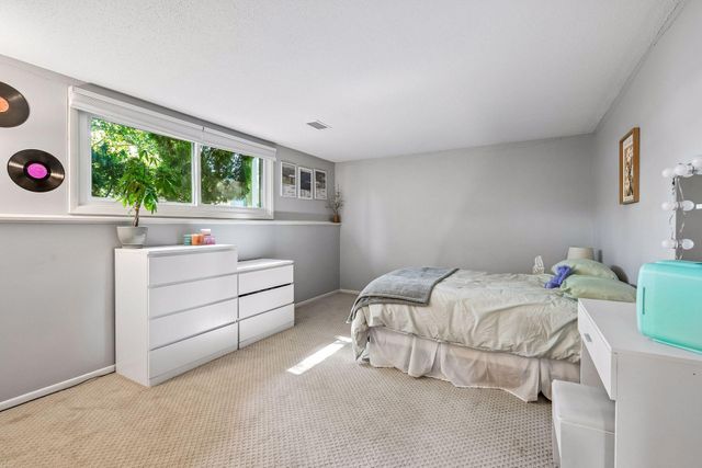 9400 Toledo Avenue S, Bloomington, MN 55437