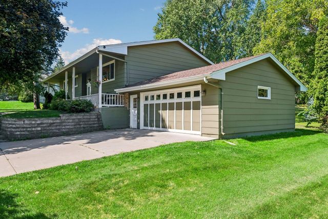 9400 Toledo Avenue S, Bloomington, MN 55437
