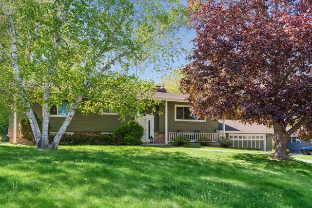 9400 Toledo Avenue S, Bloomington, MN 55437