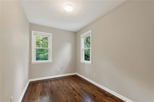 6813 Manchester Avenue, Kansas City, MO 64133